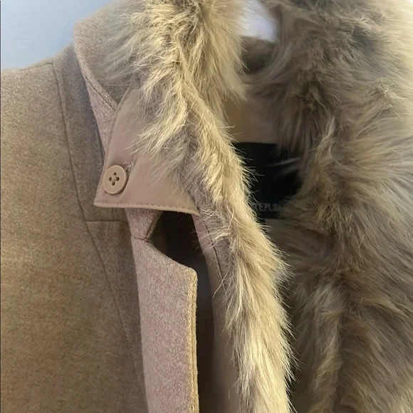 BANNA REPUBLIC - Elegant Tan Faux Fur Trimmed Women's Jacket size 12 - Picture 7 of 9